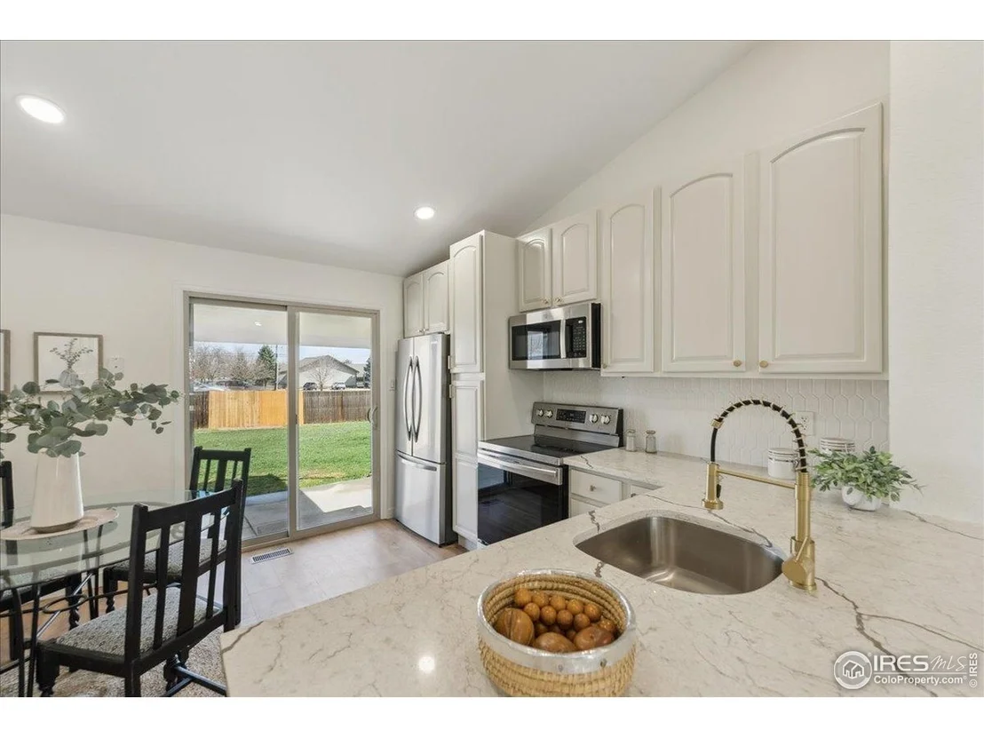 Photo of 2476 Sunset Dr
