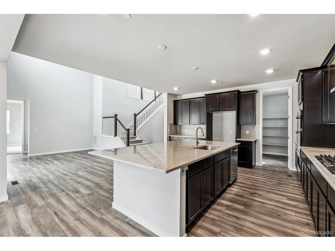Photo of 2548 Lupton Ln