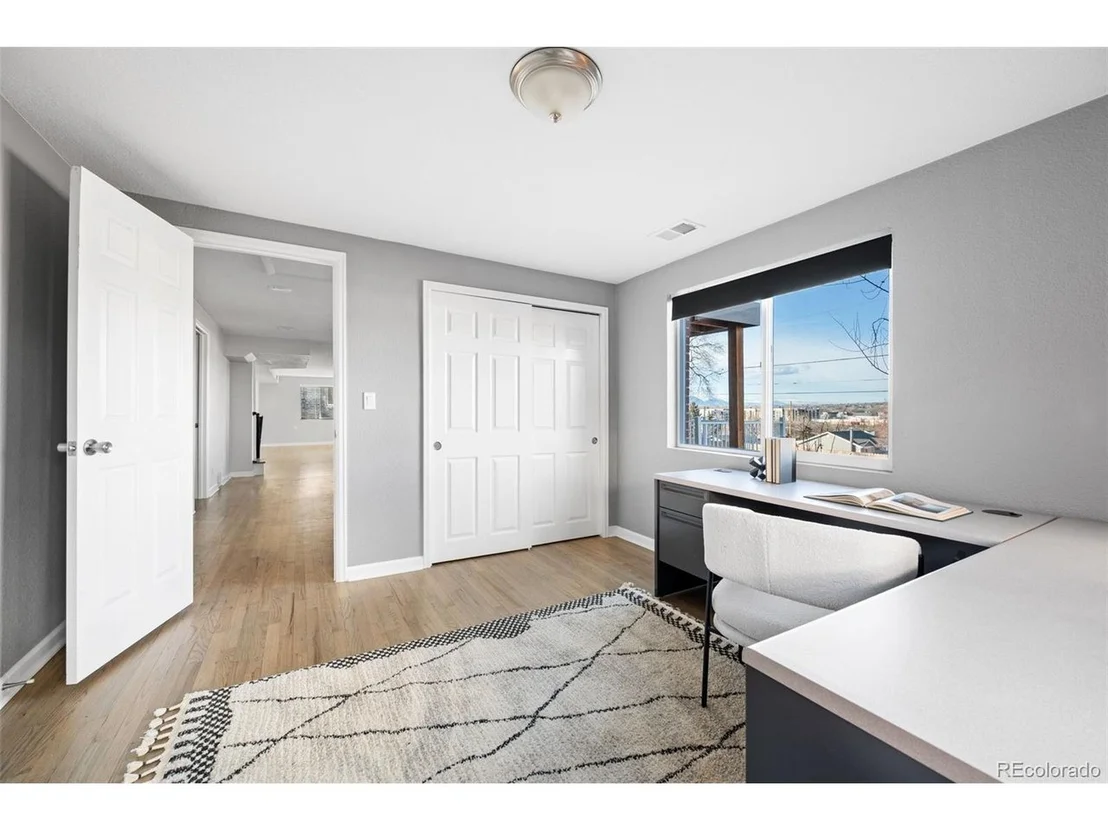 Photo of 9539 Grandview Ave