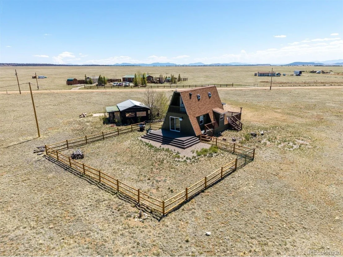 Photo of 1365 Kokanee Rd