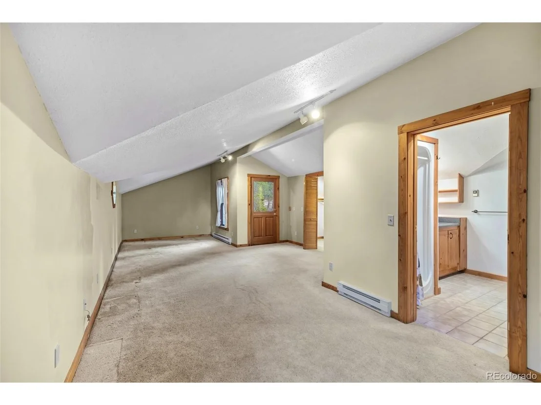 Photo of 1305 Lakeside Dr