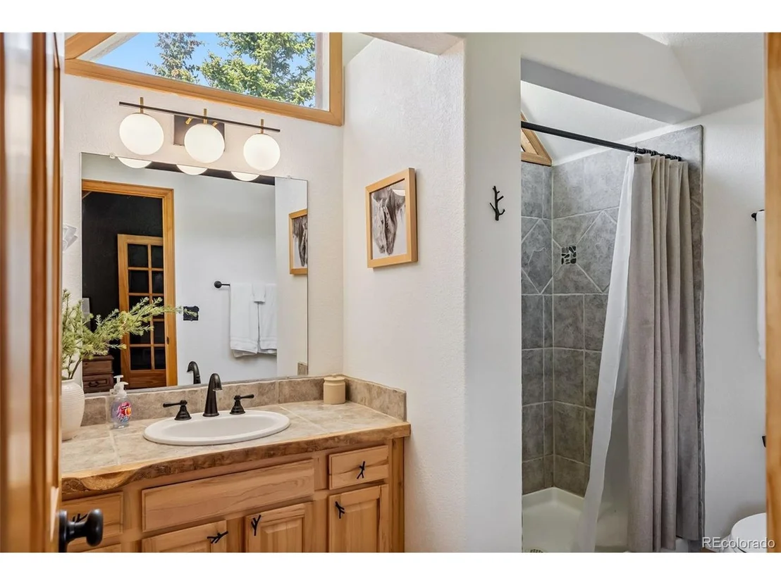 Photo of 1375 Roberts Rd