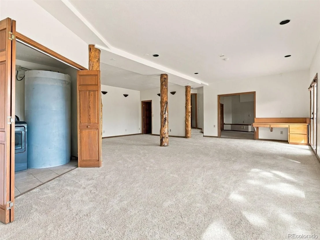 Photo of 35000 Fox Ridge Rd