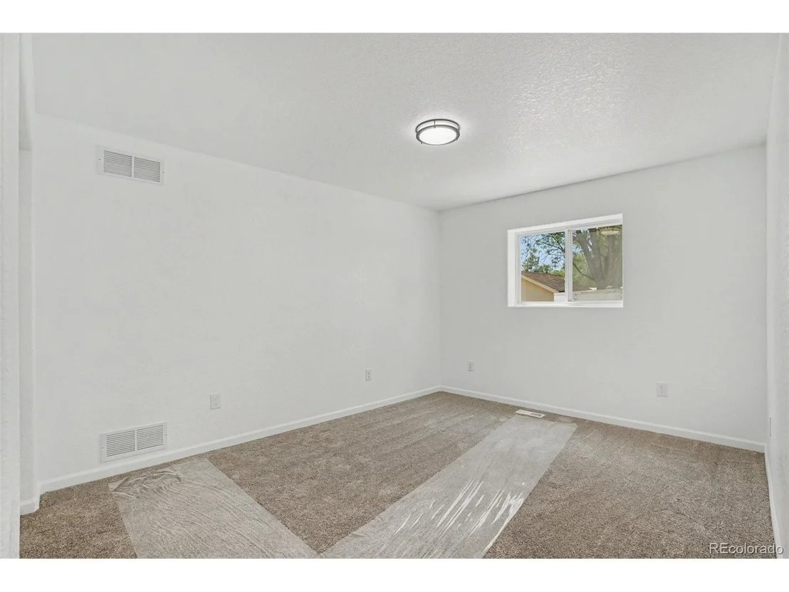 Photo of 209 James St