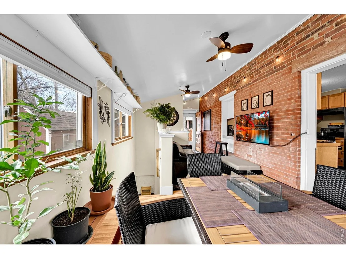 Photo of 1401 3rd Ave
