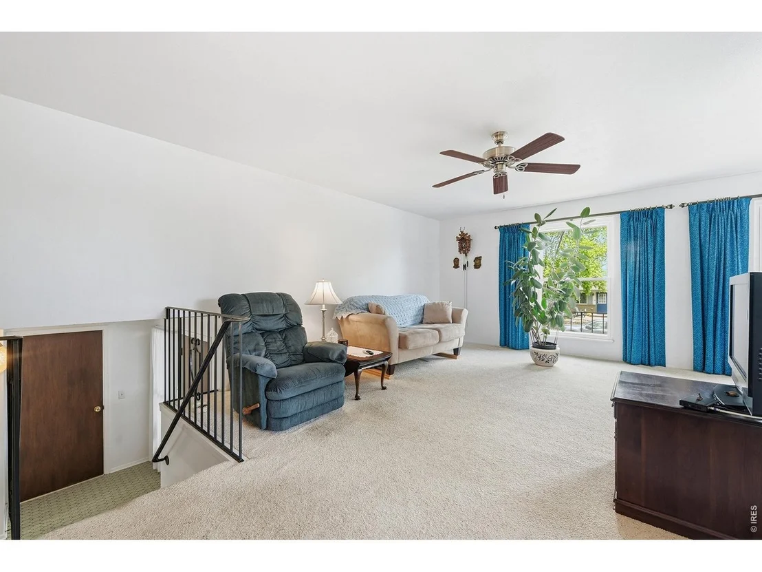 Photo of 835 Hartford Dr