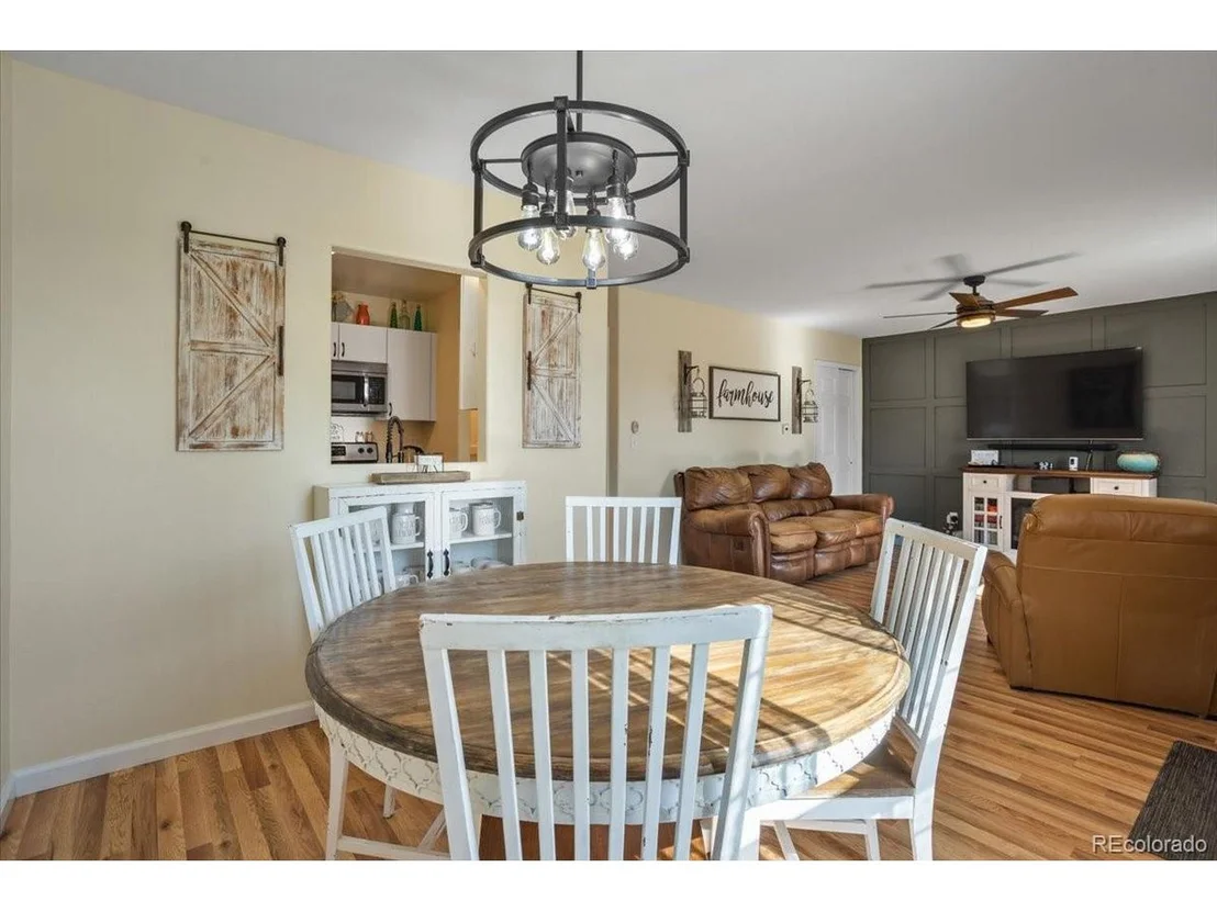 Photo of 3705 Riverside Pkwy
