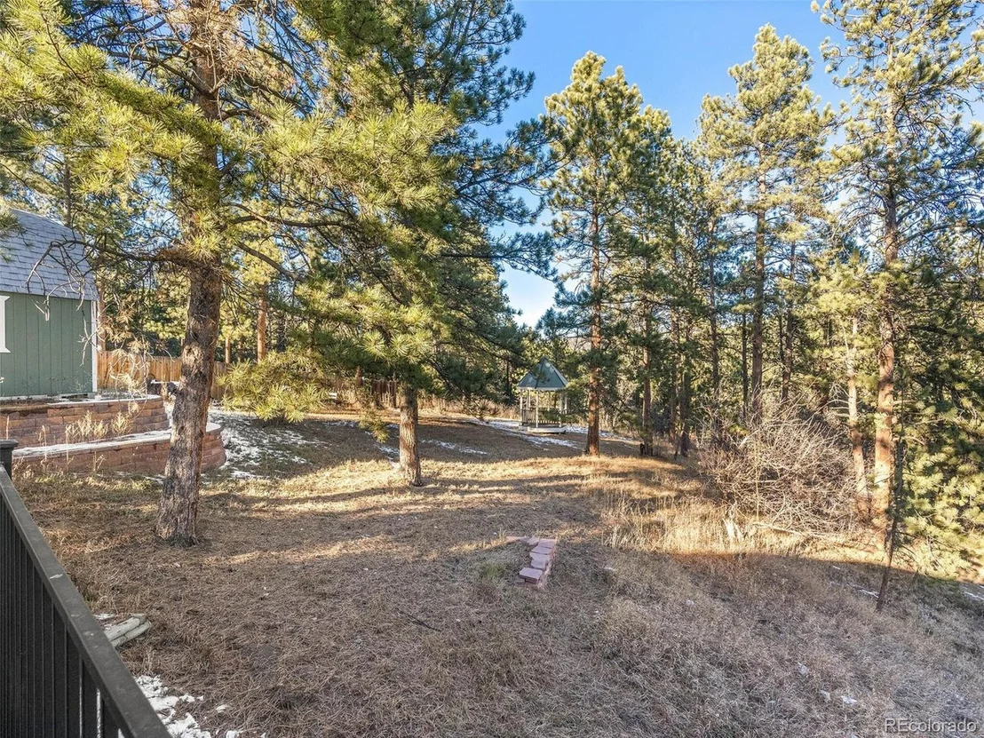 Photo of 19377 Hill Dr