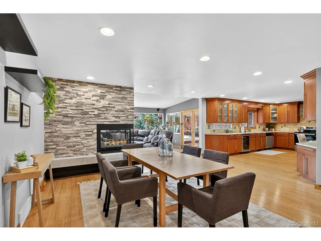 Photo of 7908 Beverly Blvd