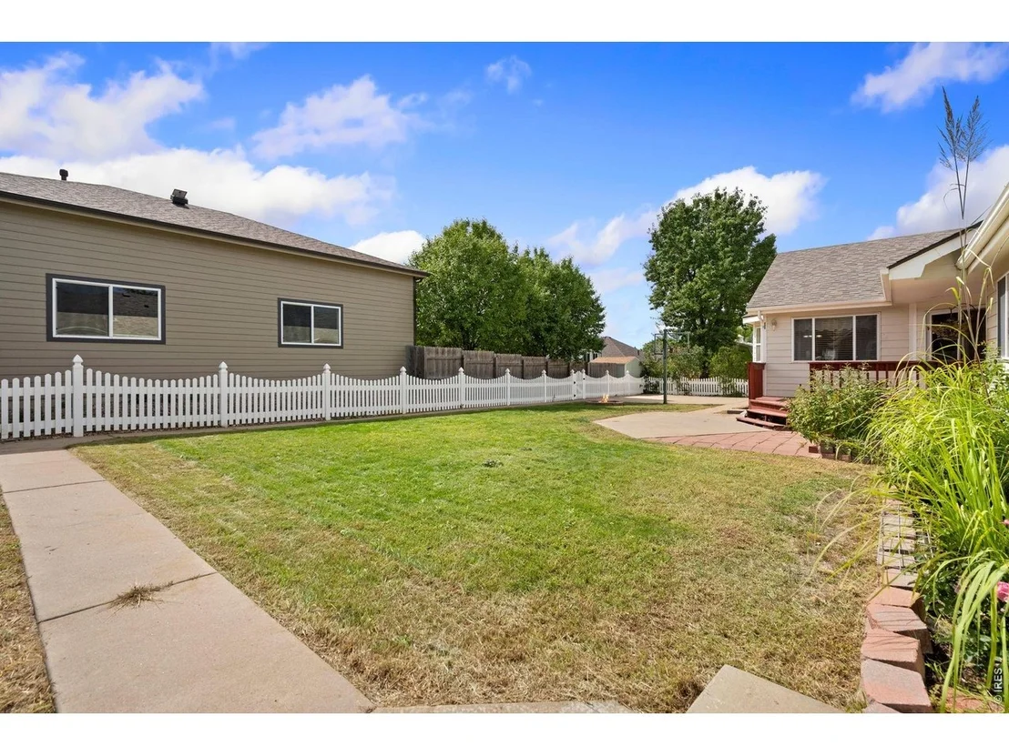 Photo of 910 N 7th Pl