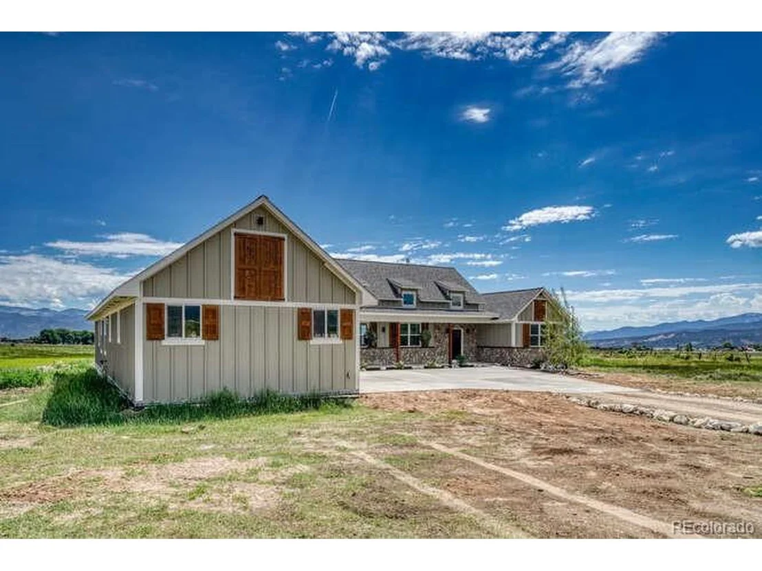 Photo of 8050 Windmill Ln