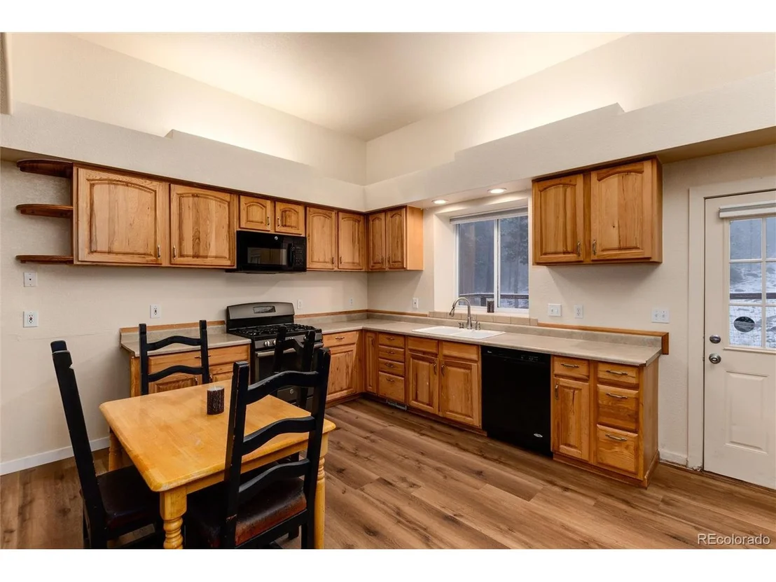 Photo of 250 Upper Forest Rd