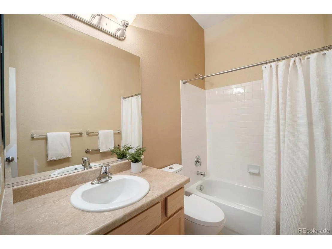Photo of 7680 Windy Ct