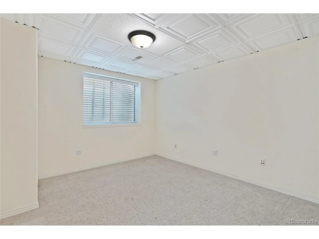 Photo of 1343 Reserve Dr