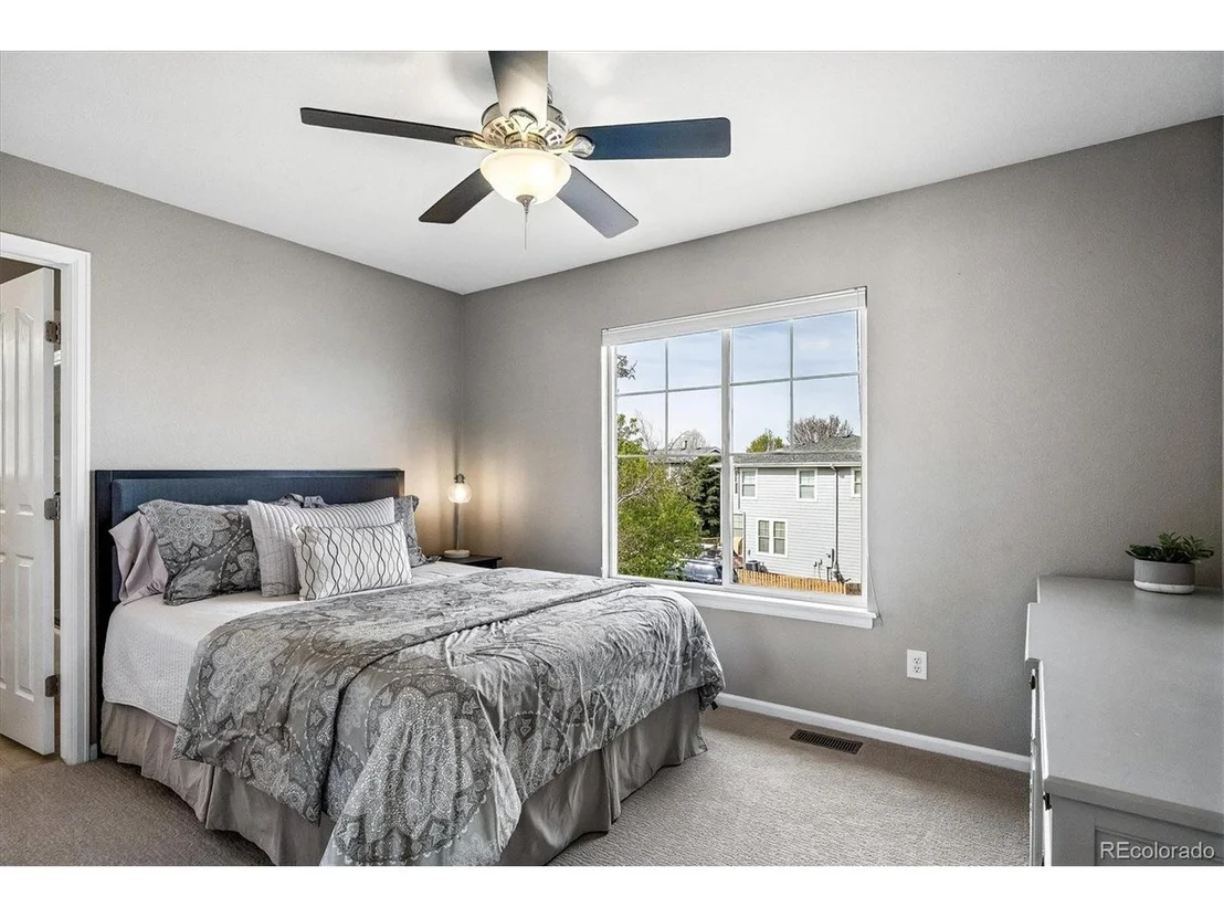 Photo of 5444 Fullerton Cir