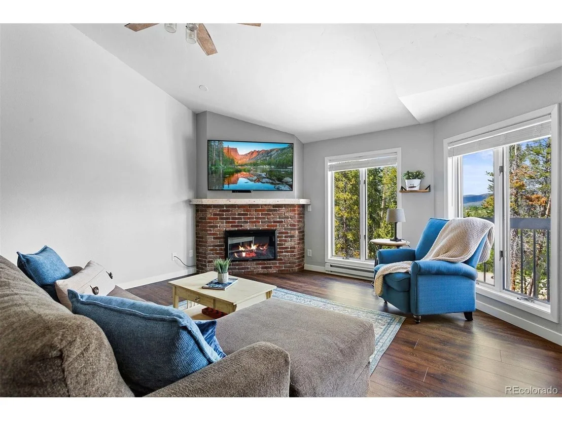 Photo of Unit 3 at 100 Bryant Blvd