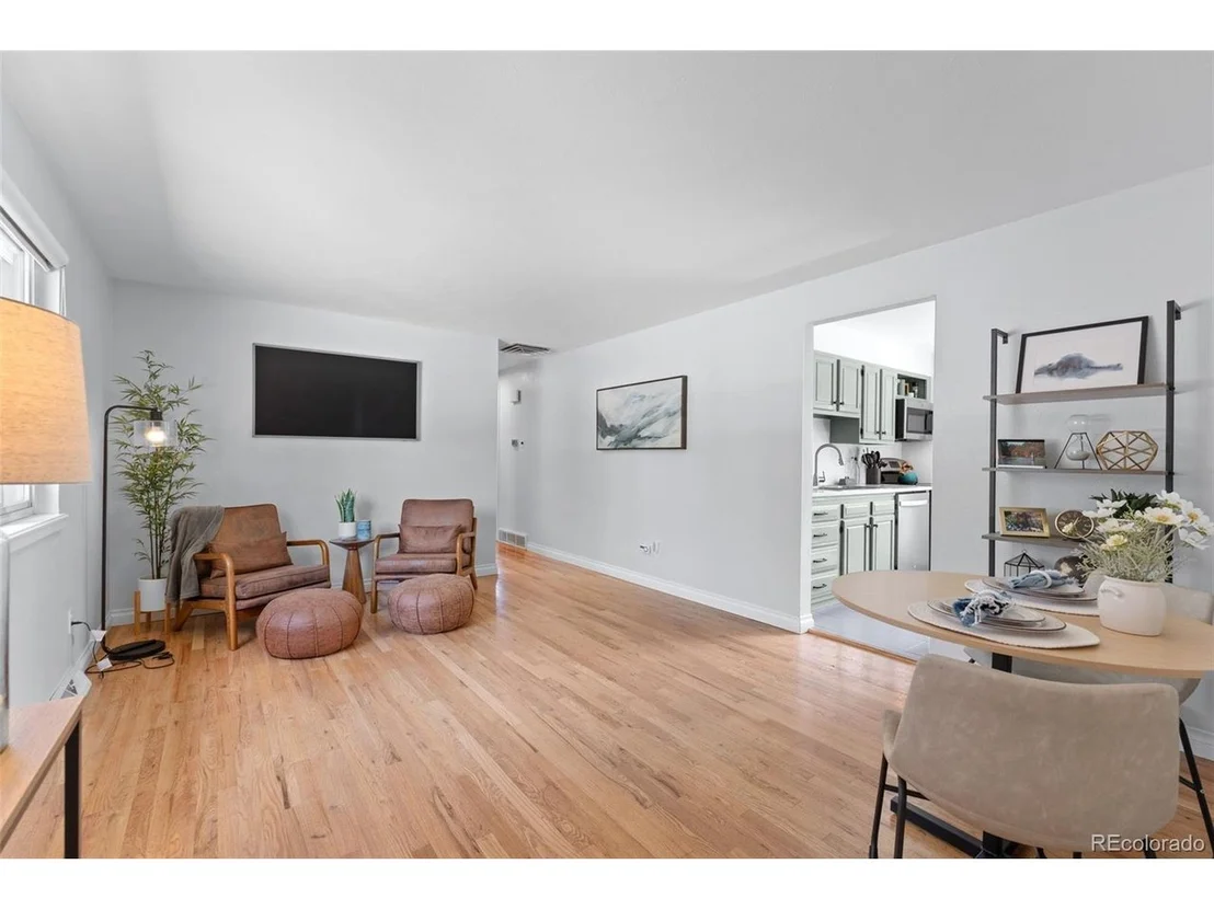 Photo of 6518 W 70th Pl
