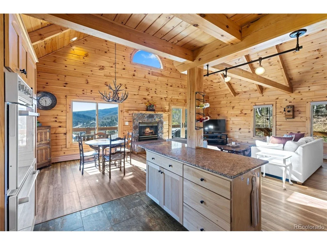 Photo of 496 Blue Ridge Rd
