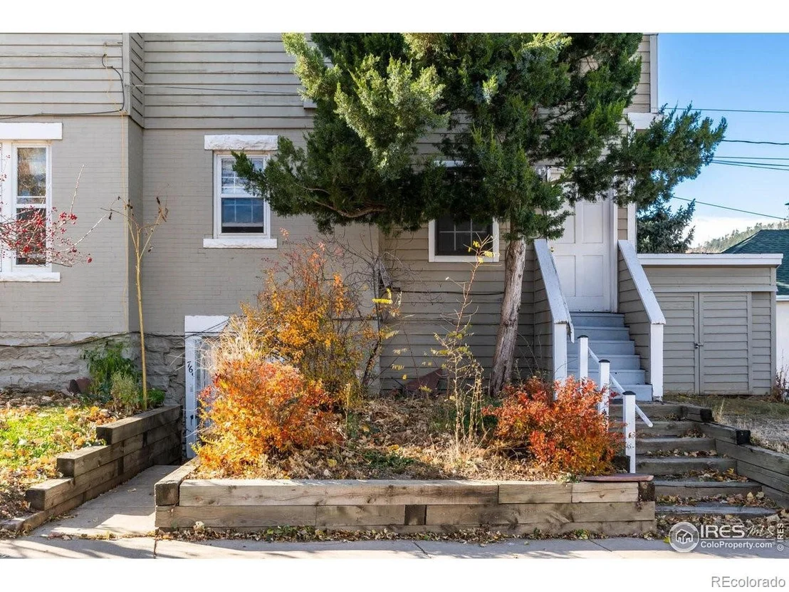 Photo of 769 University Ave