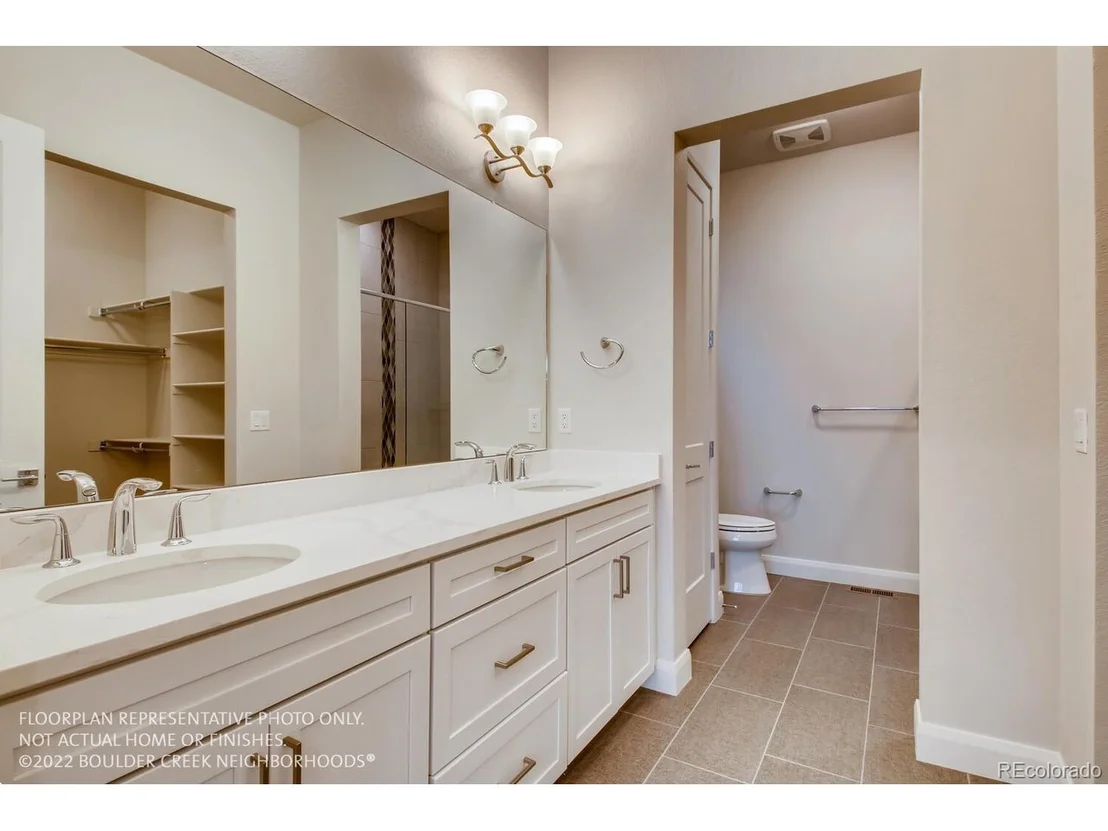 Photo of 886 Quarry Cir