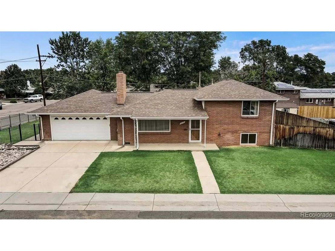Photo of 6735 W 54th Pl