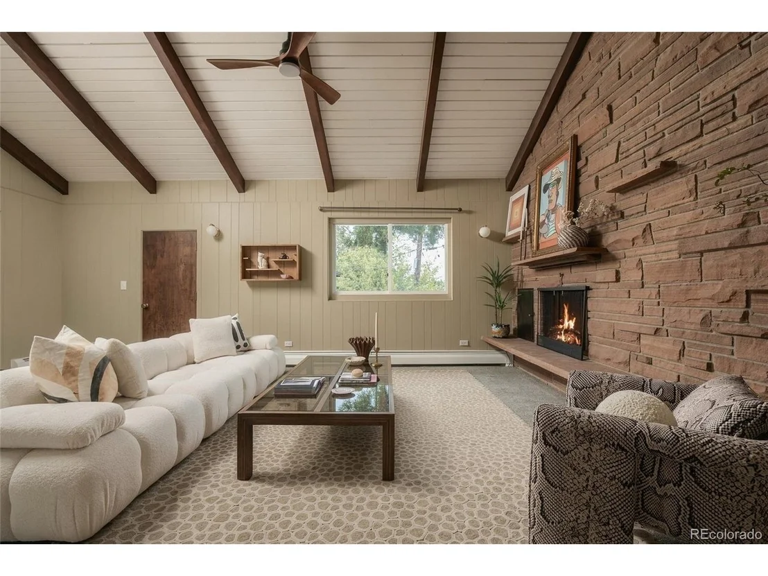 Photo of 4050 Field Dr
