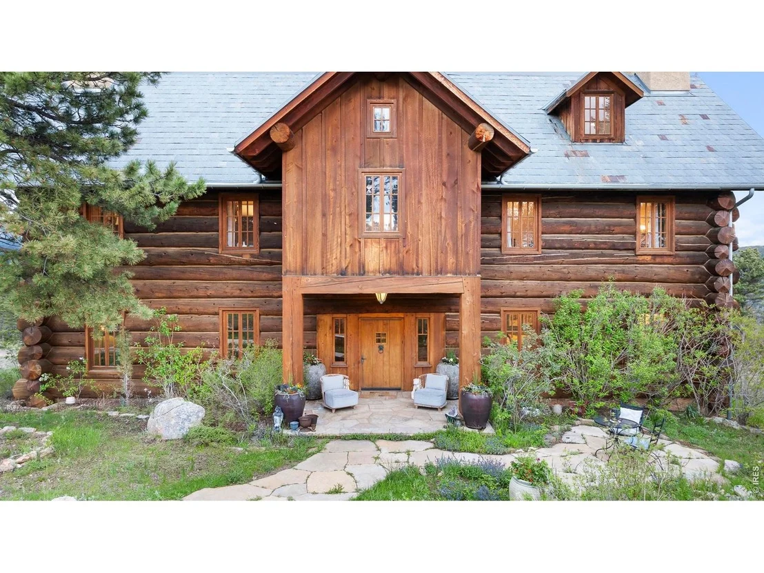 Photo of 1050 Pine Gold Hill St