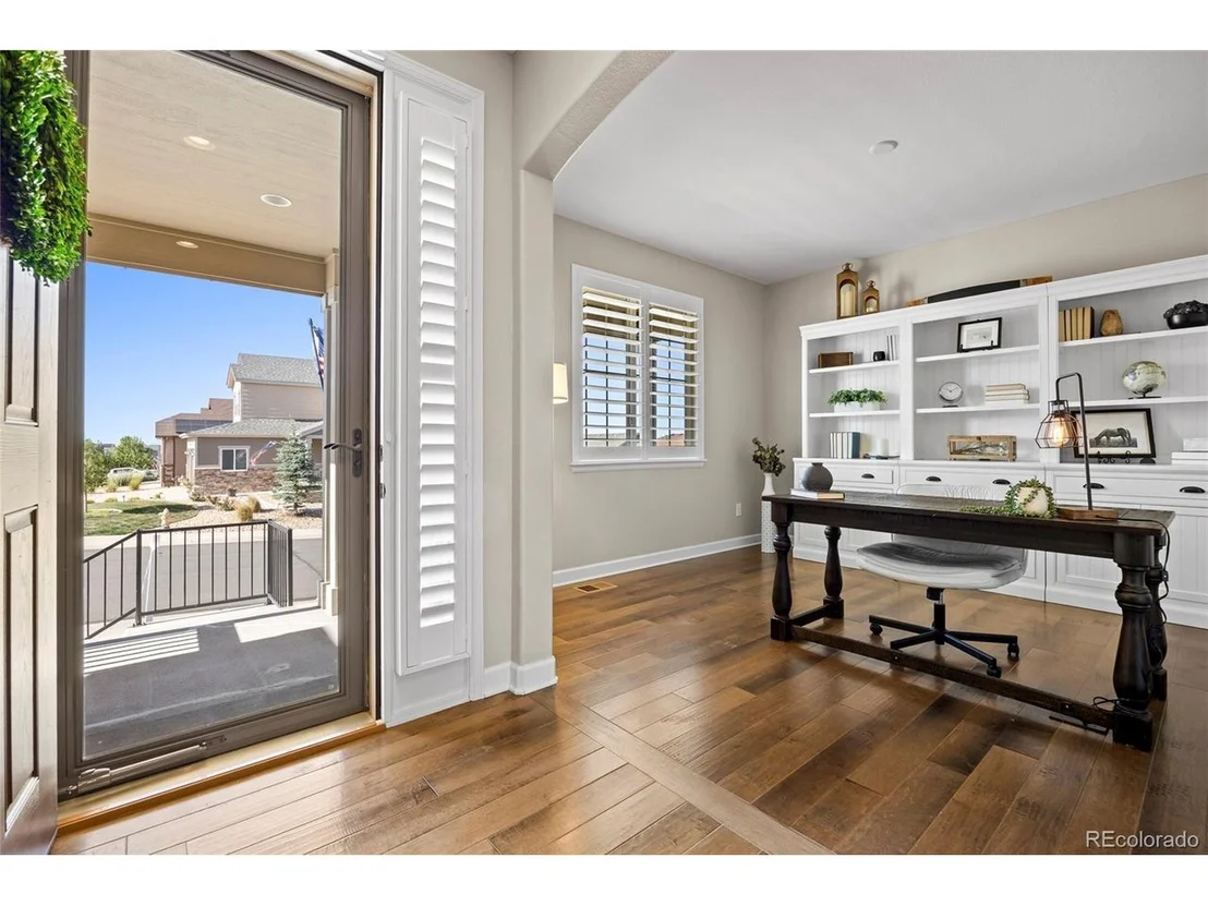 Photo of 7658 Oasis Dr