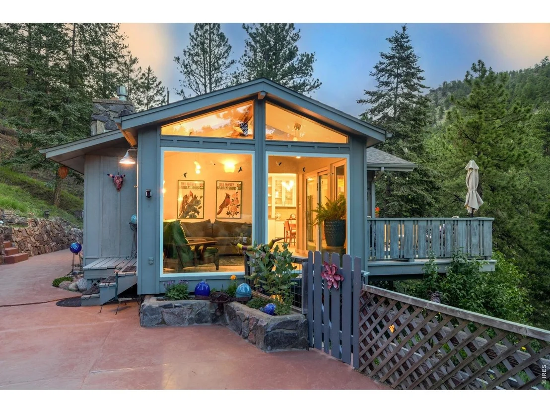 Photo of 1155 Wagonwheel Gap Rd
