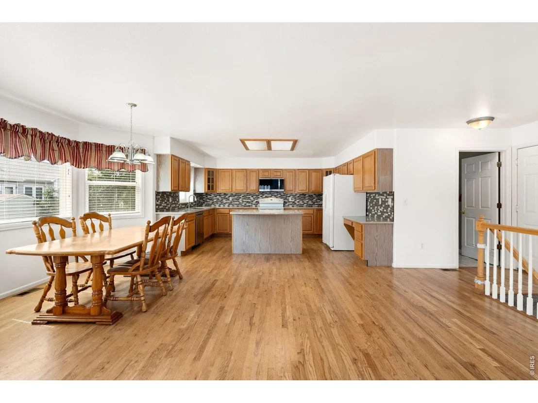 Photo of 910 N 7th Pl