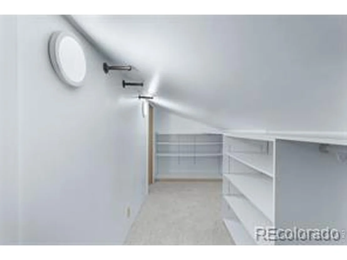 Photo of 746 Riverside Dr