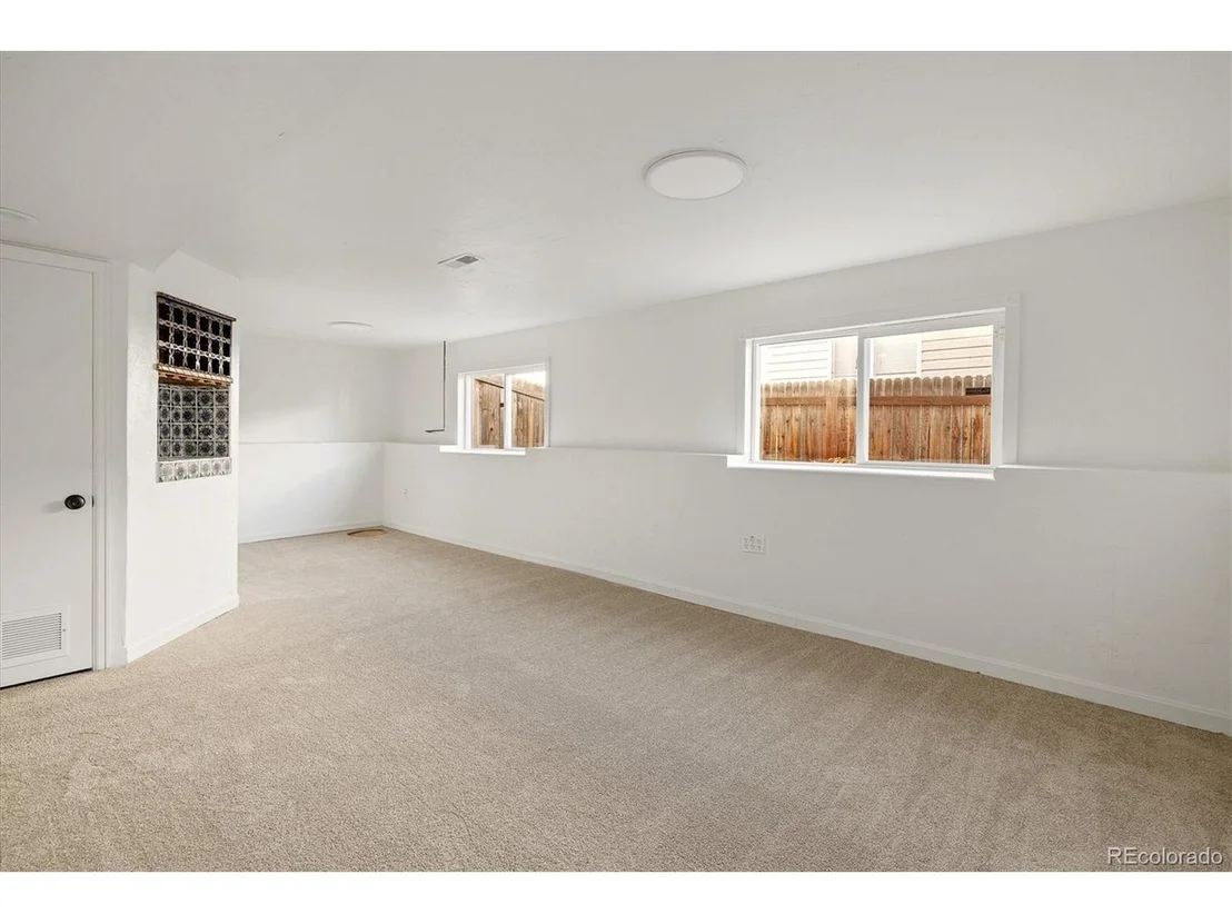 Photo of 1906 Wildrose Dr
