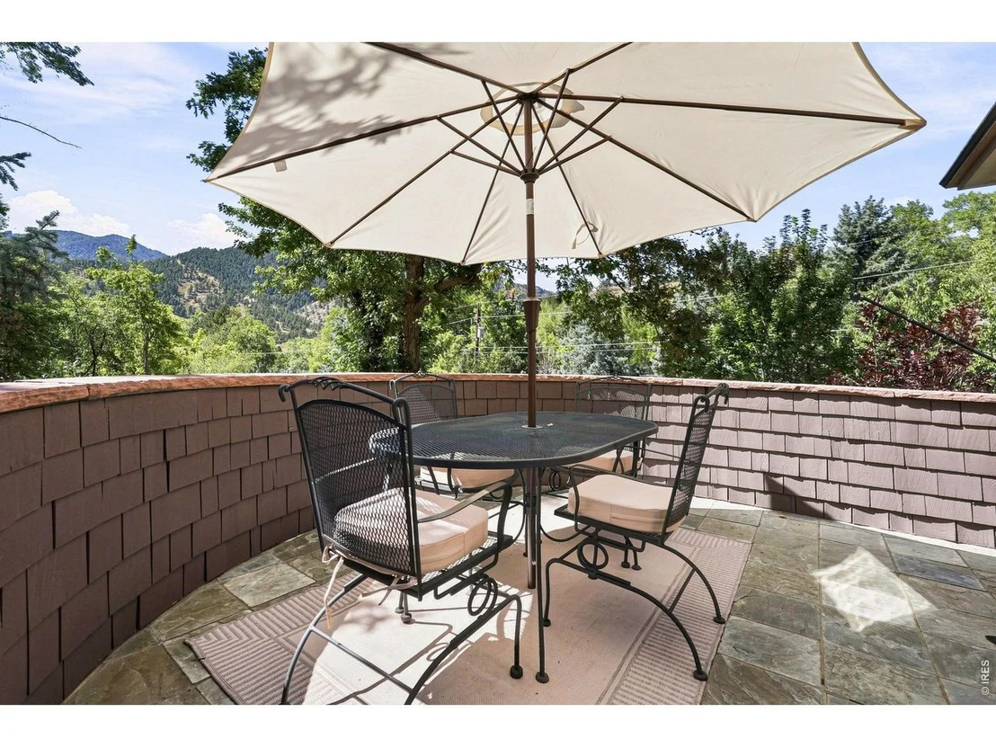 Photo of 403 Mountain View Rd