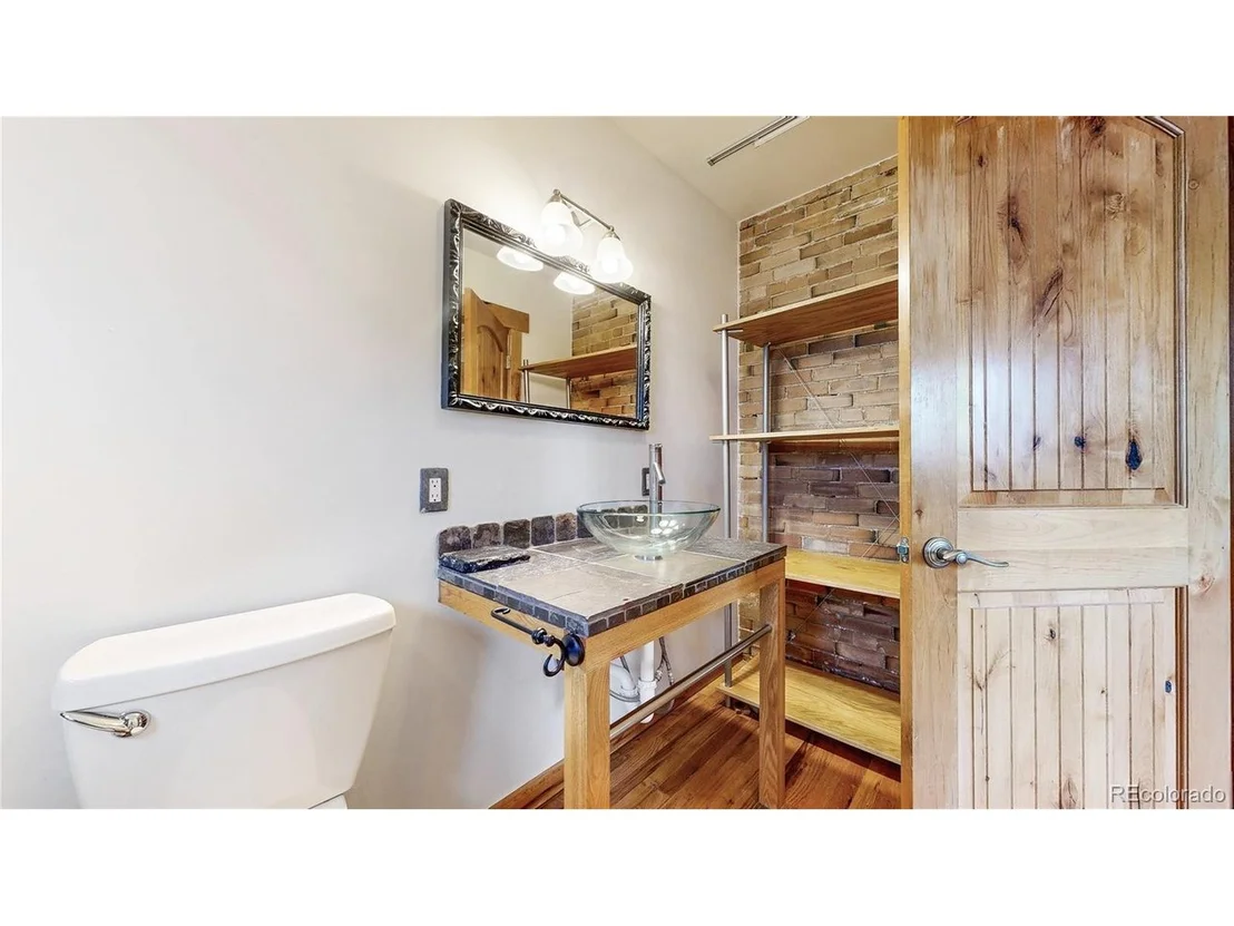 Photo of 609 Boyd St