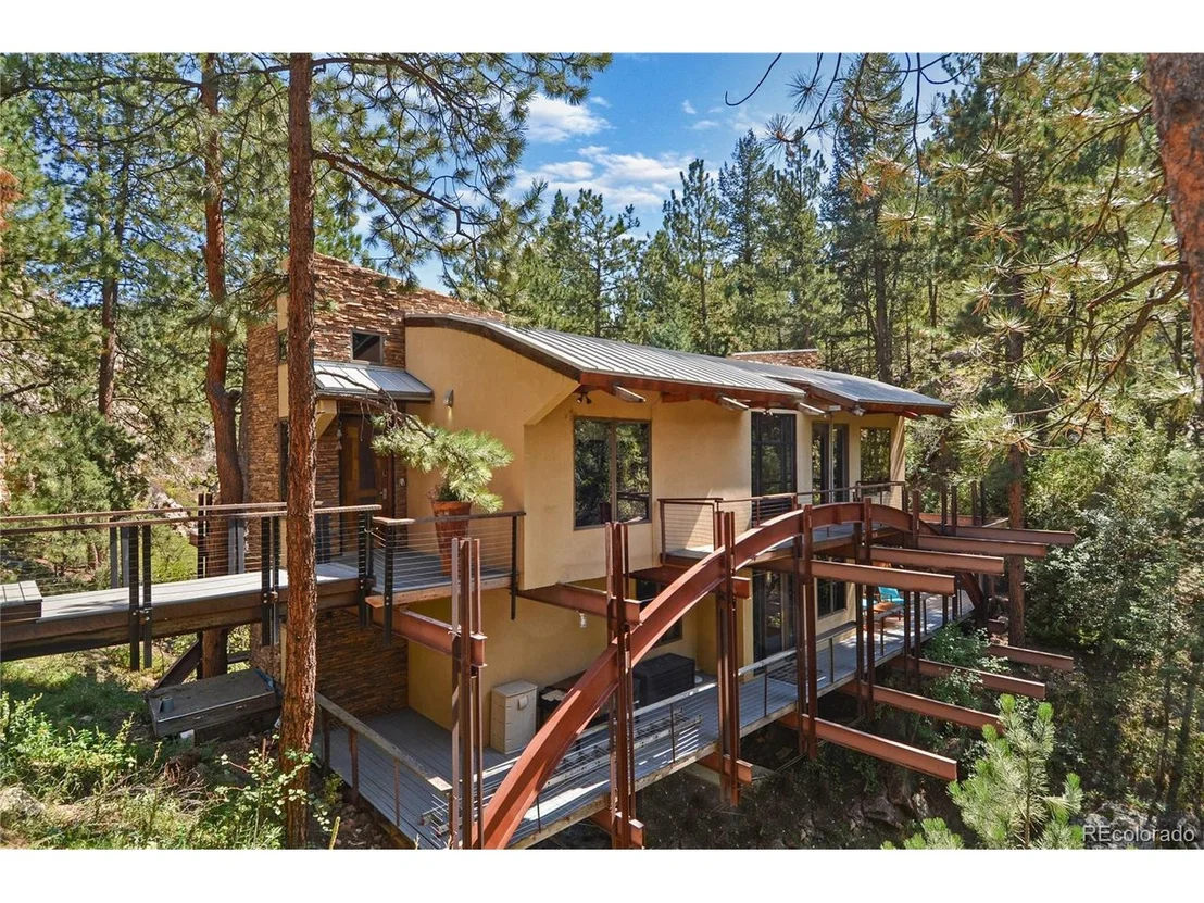 Photo of 3074 High Rd