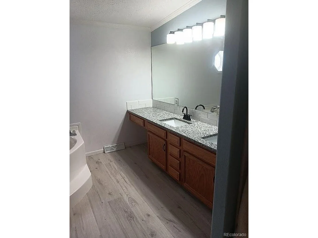 Photo of 6559 Pickney Rd