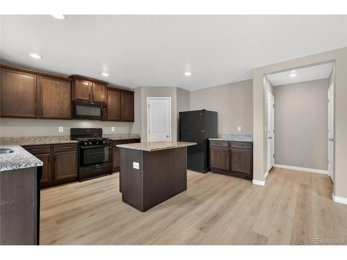 Photo of 47308 Clover Ave