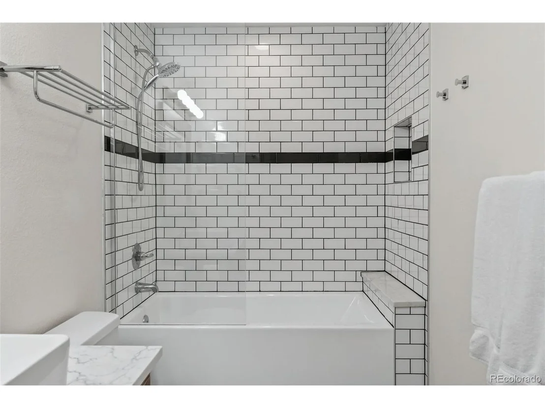 Photo of 54 Lakeview Dr