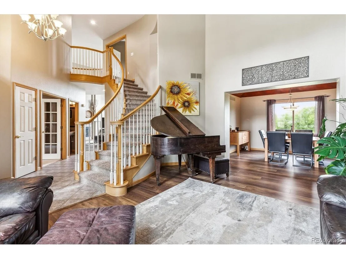 Photo of 540 Rainbow Pl