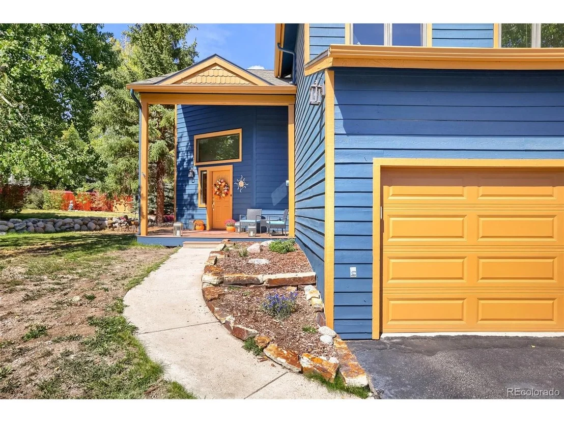 Photo of 460 W Coyote Dr