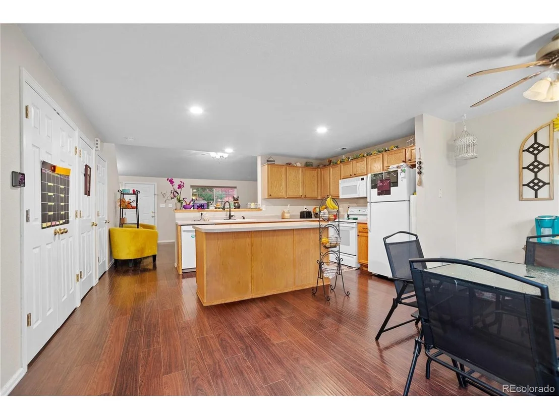 Photo of 6139 Shamrock Cir