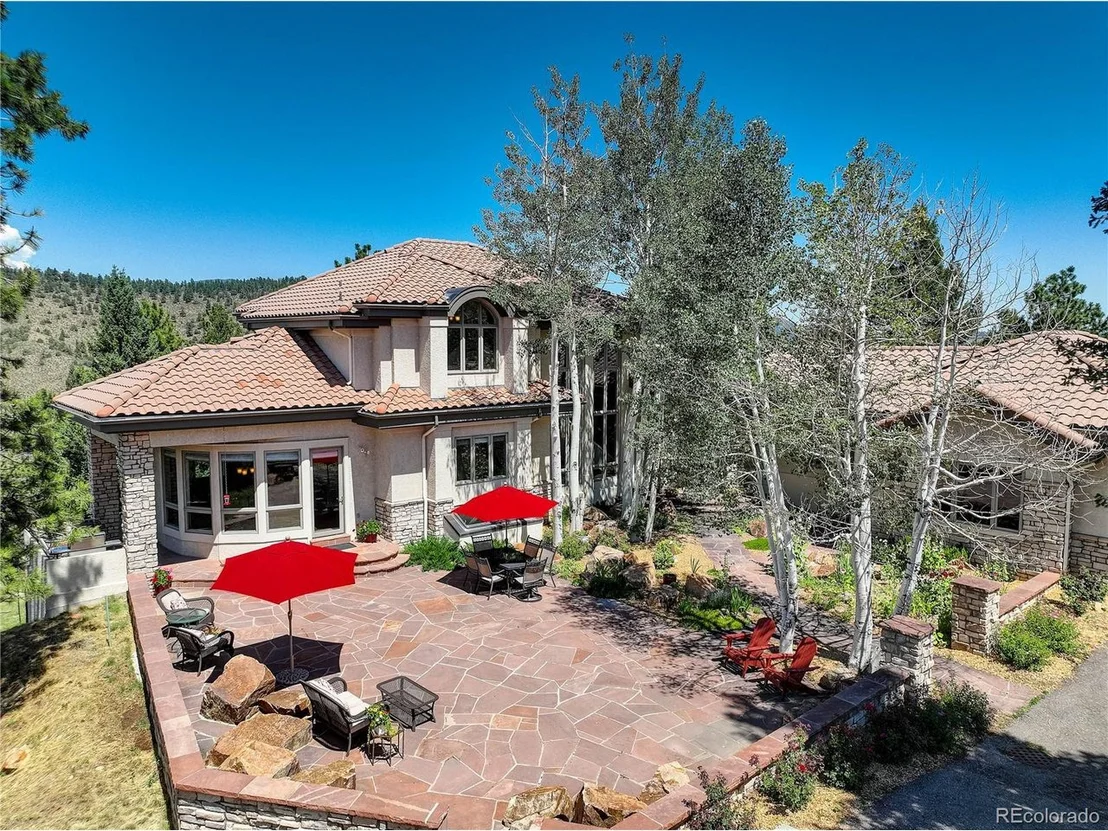 Photo of 290 Skyhill Dr