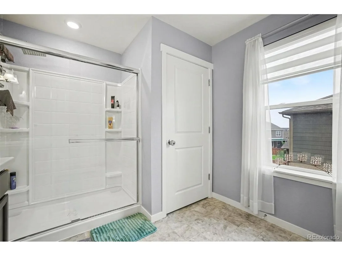 Photo of 1244 Lily Mountain Rd