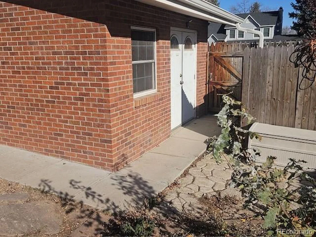 Photo of 2535 55th Ave