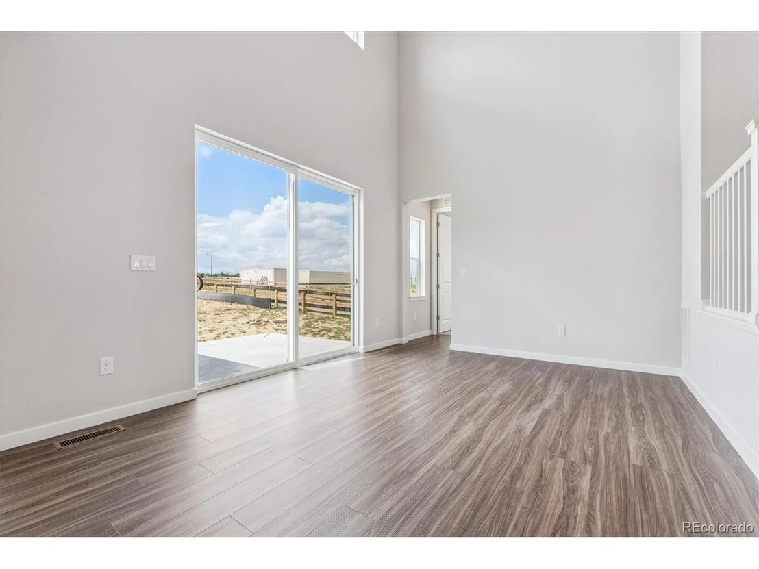 Photo of 2512 Lupton Ln