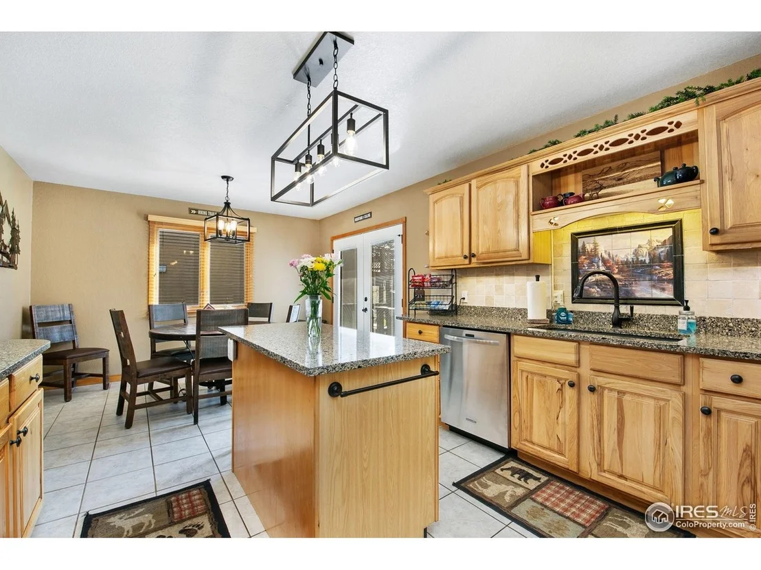 Photo of 464 Skyline Dr