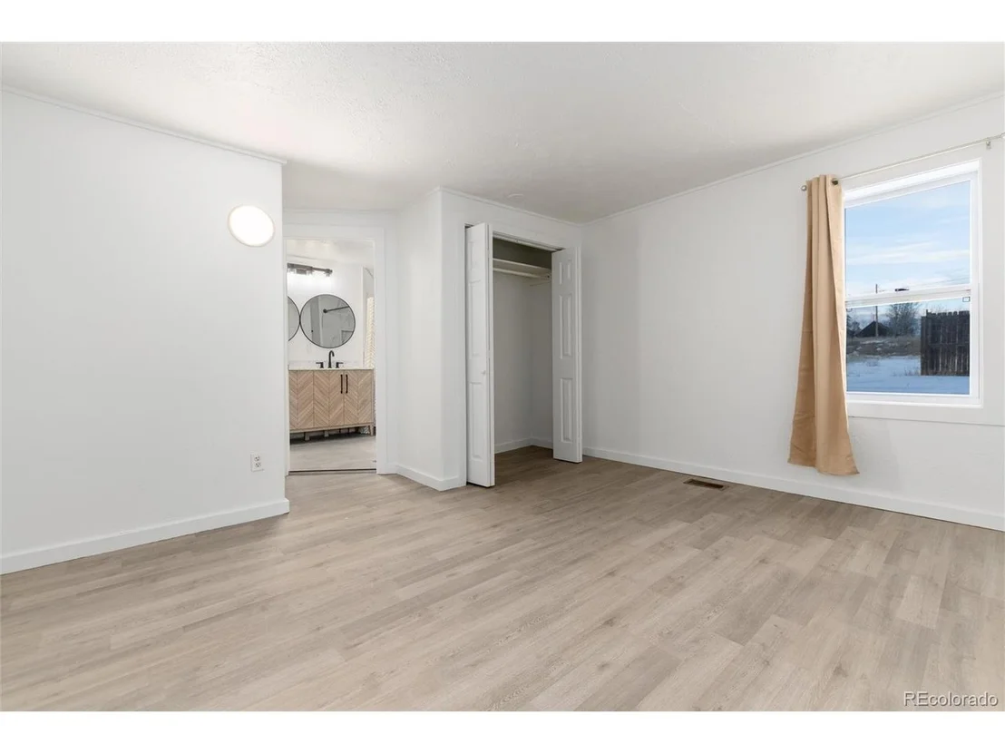 Photo of 550 Castello Ave