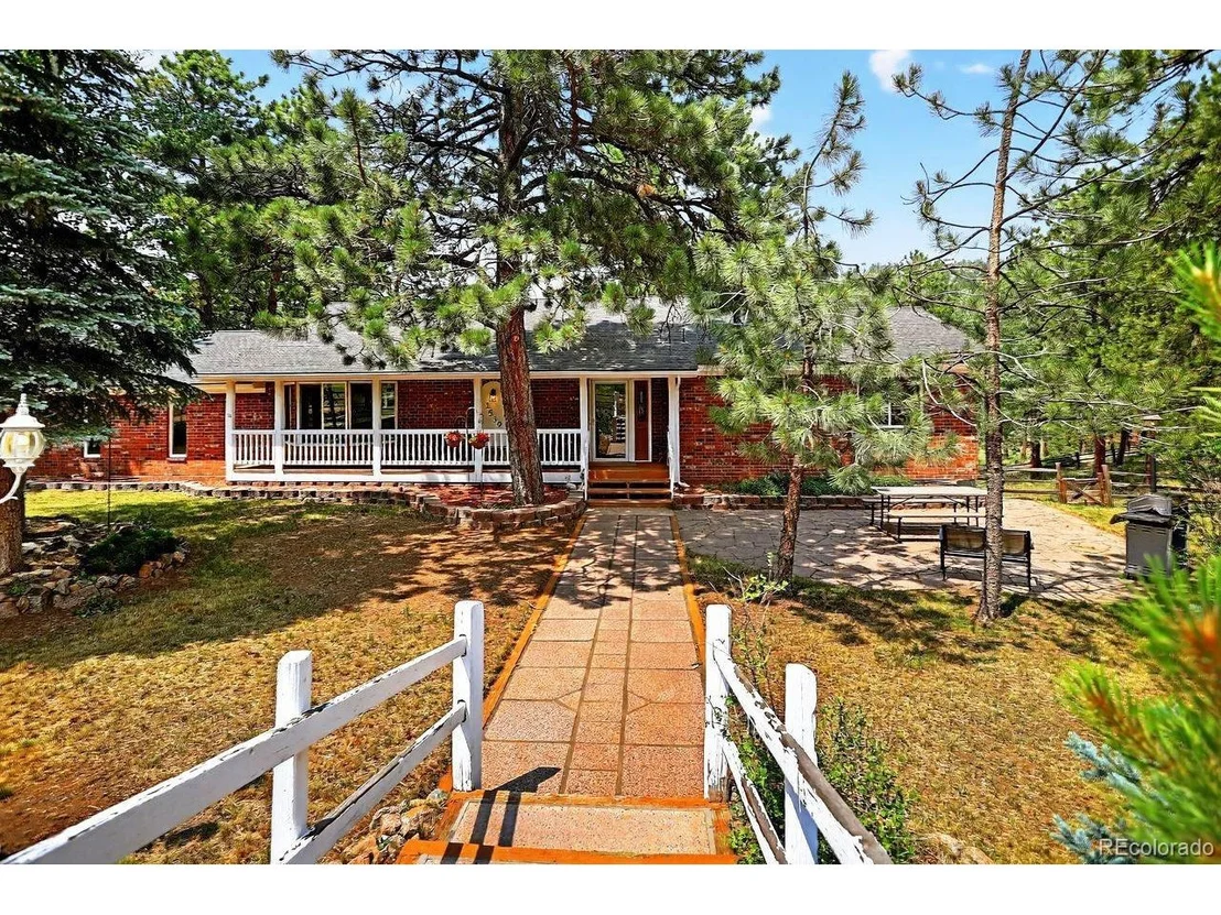 Photo of 1539 Bluebird Dr