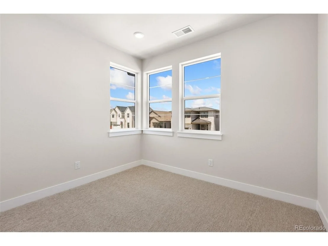 Photo of 1657 Winter Glow Dr