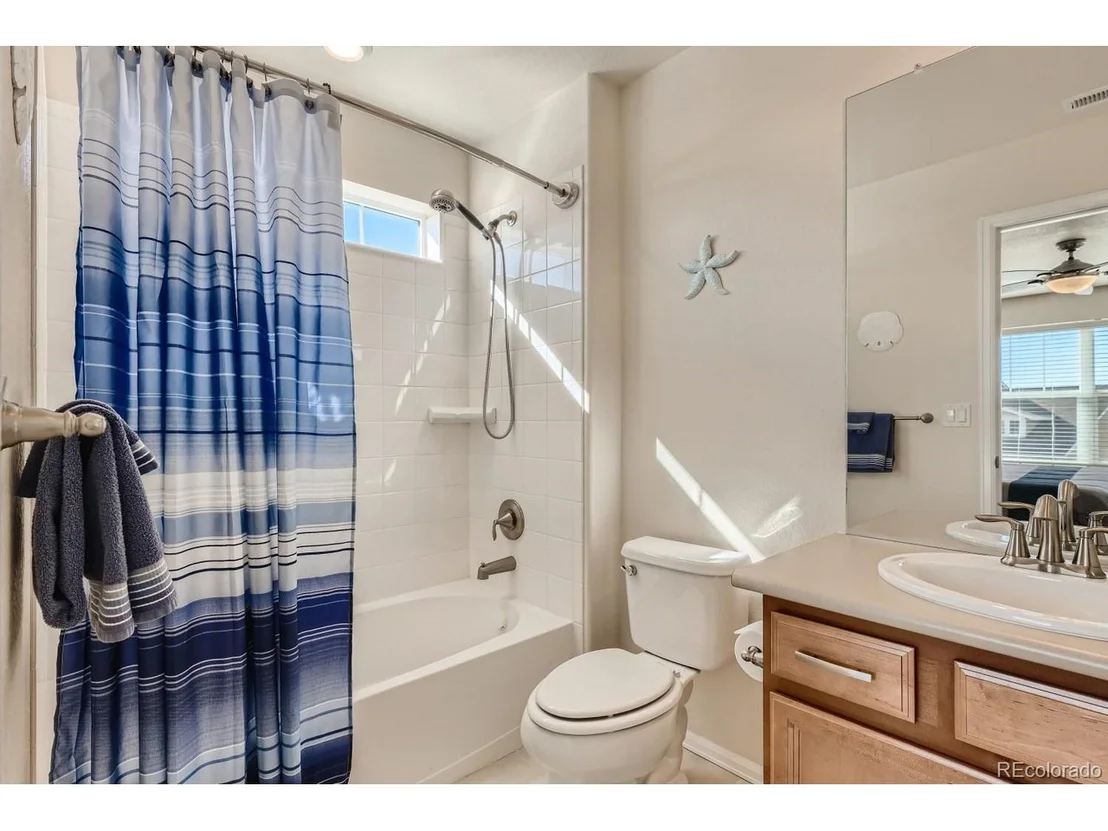 Photo of 10071 Isle Cir